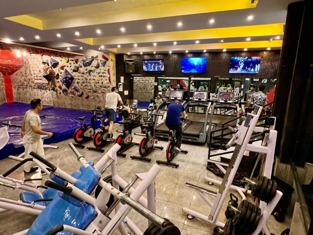 تنها باشگاه سنگنوردی و صخرهنوردی در منطقه نیاوران تنها باشگاه سنگنوردی و صخرهنوردی در منطقه نیاوران